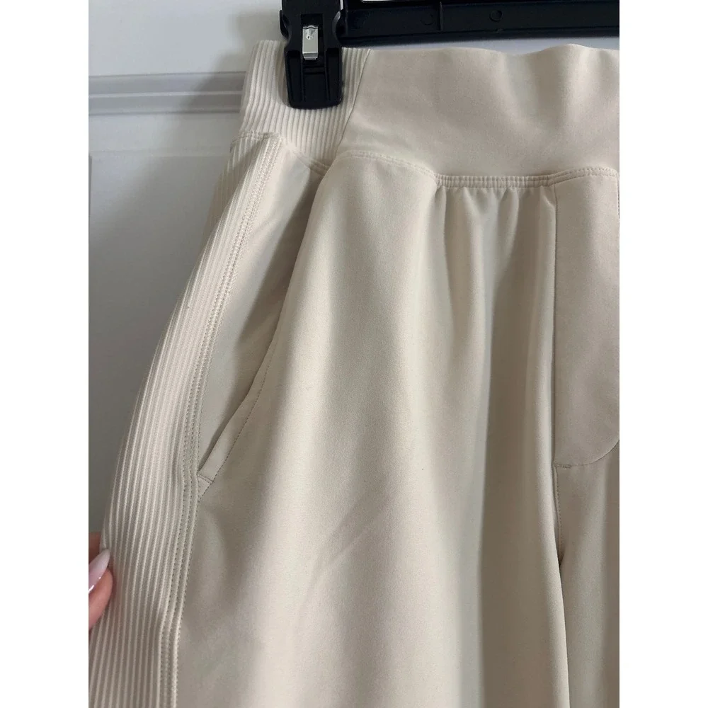 SOLD Old Navy Beige PowerSoft Go-Dry High Waisted Ribbed Panel Pants Small - Picture 5 of 8